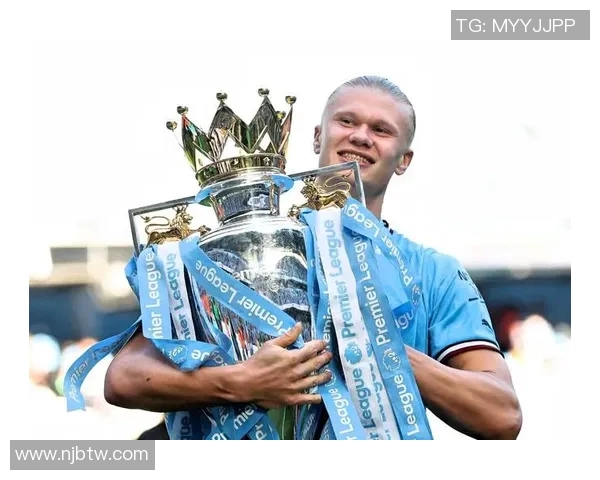 基于足球球星实力分析评比全球顶尖球员强度排行榜